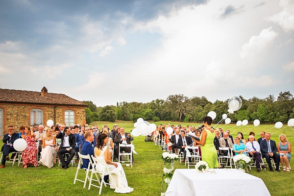 Symbolic wedding ceremony in Italy