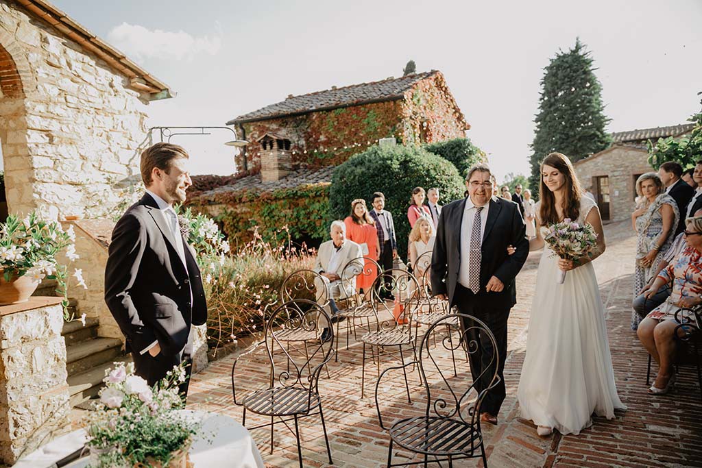wedding ceremony in an Tuscan borgo 