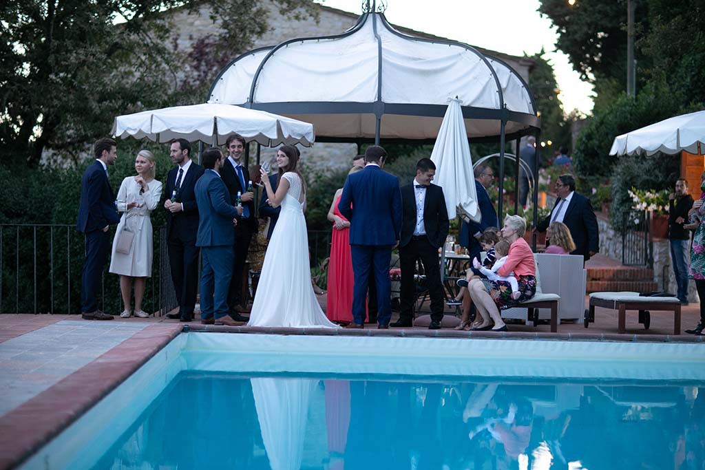 Wedding reception on the pool 
